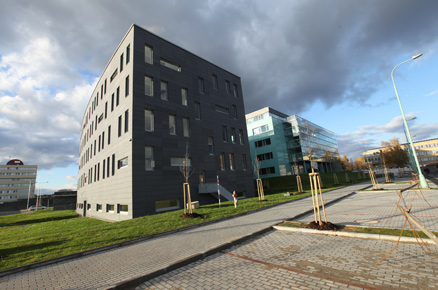 Picture: AULA a budova FEI - Vysoká škola banska Ostrava